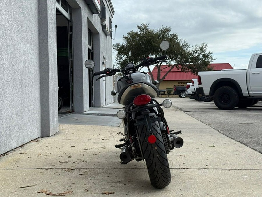2026 Triumph Bonneville Bobber Jet Black
