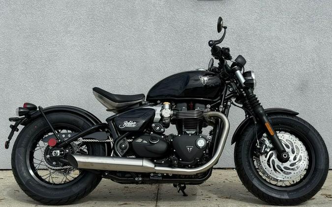 2026 Triumph Bonneville Bobber Jet Black
