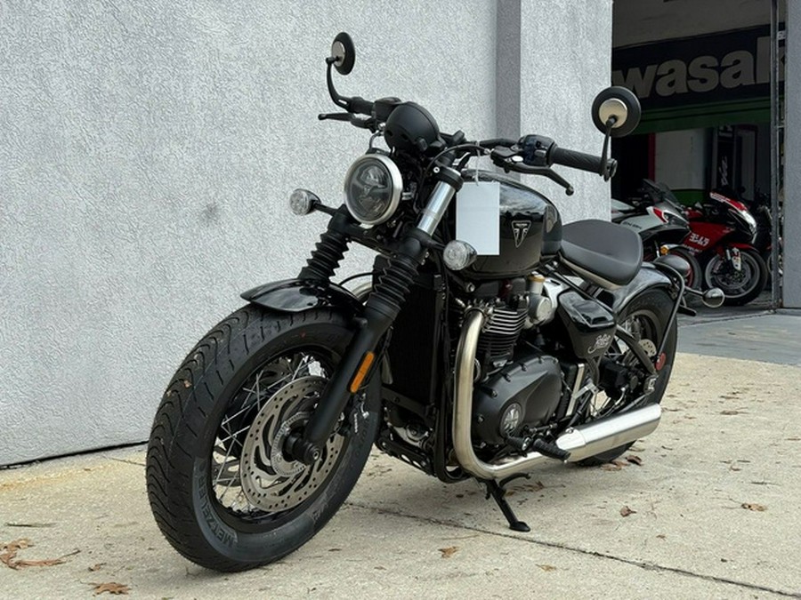 2026 Triumph Bonneville Bobber Jet Black