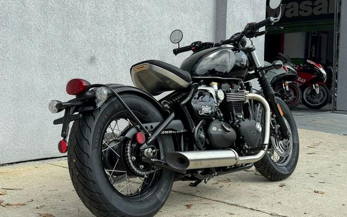 2026 Triumph Bonneville Bobber Jet Black