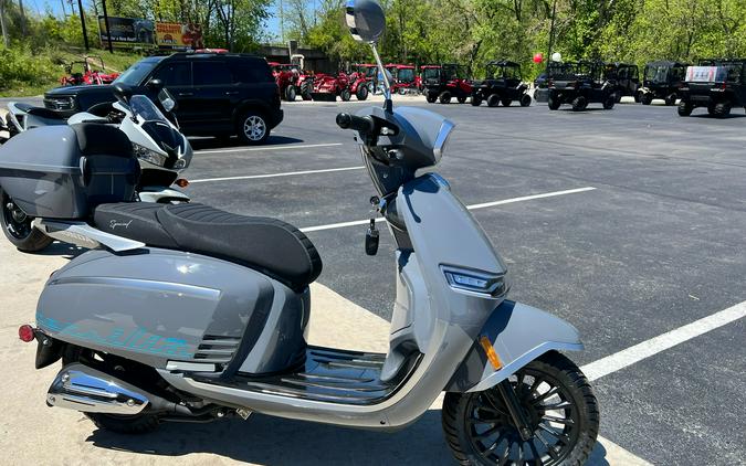 2025 Keeway Versilia 150