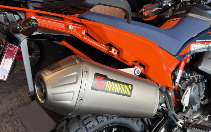 2027 KTM 890 Adventure R Rally