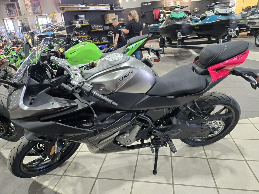 2026 CFMOTO 300SS
