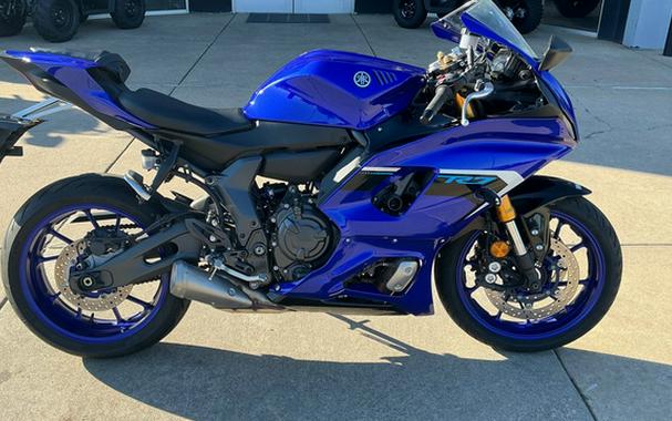 2025 Yamaha YZF R7