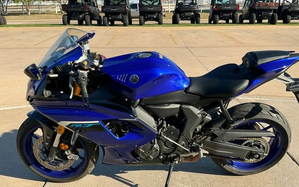 2025 Yamaha YZF R7