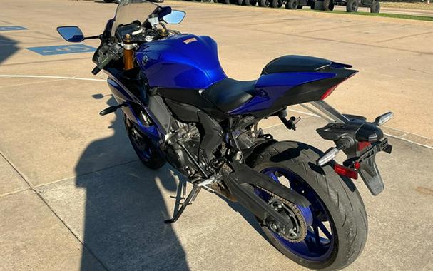 2025 Yamaha YZF R7