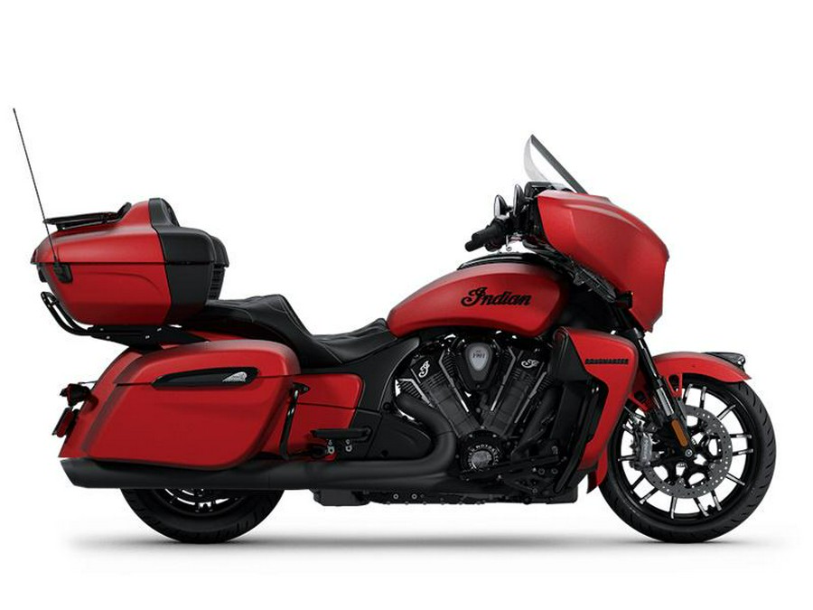 2025 Indian Motorcycle® Roadmaster® PowerPlus Dark Horse® Sunset Red Smoke