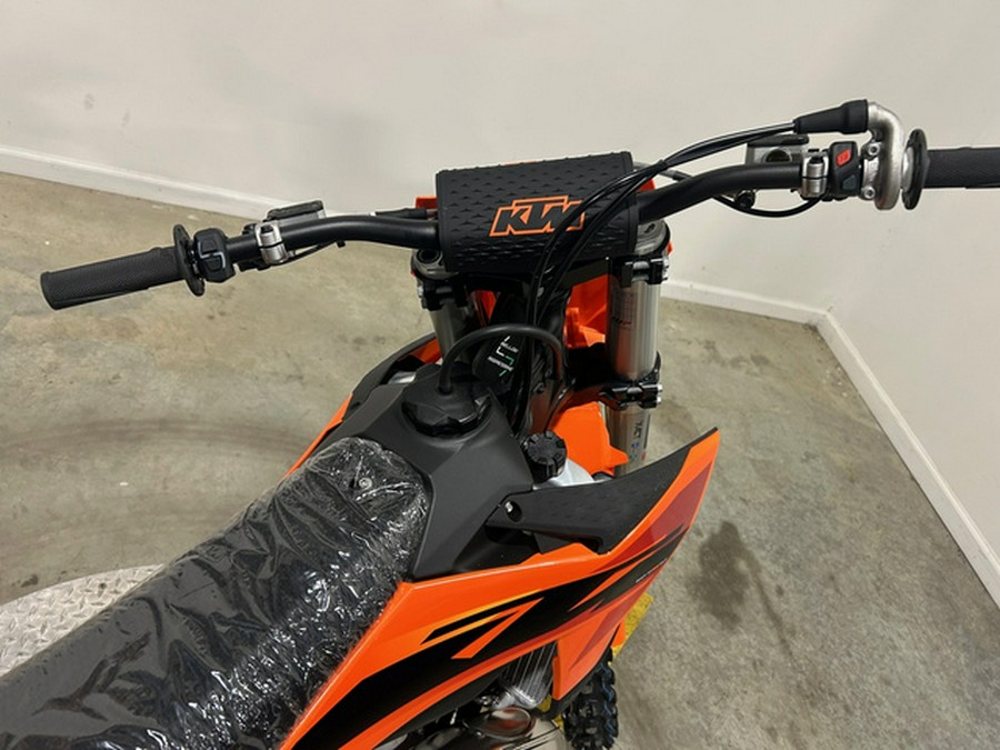 2025 KTM SX 300