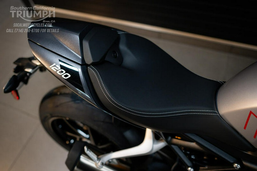 2026 Triumph Speed Triple 1200 RS Granite/Diablo Red