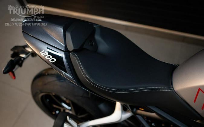 2026 Triumph Speed Triple 1200 RS Granite/Diablo Red