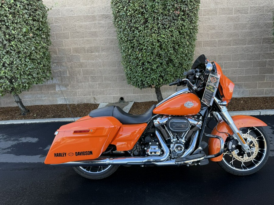 FLHXS 2023 Street Glide® Special