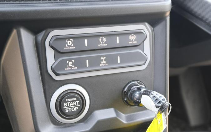 2026 CAN-AM MAVERICK X3 MAX X RS TURBO RR WITH 1025 TOUCHSCREEN