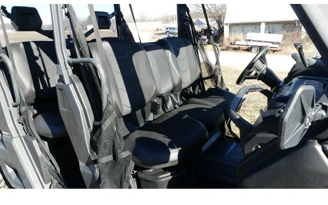2024 Can-Am Defender MAX XT HD10