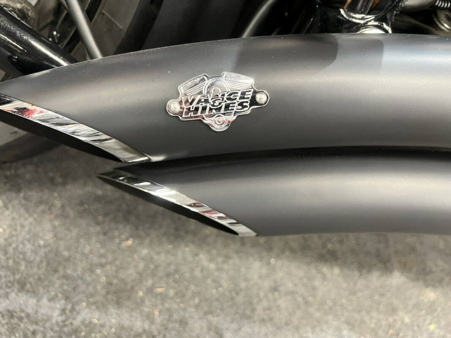 2016 Harley-Davidson® CVO™ Pro Street Breakout® Starfire Black FXSE