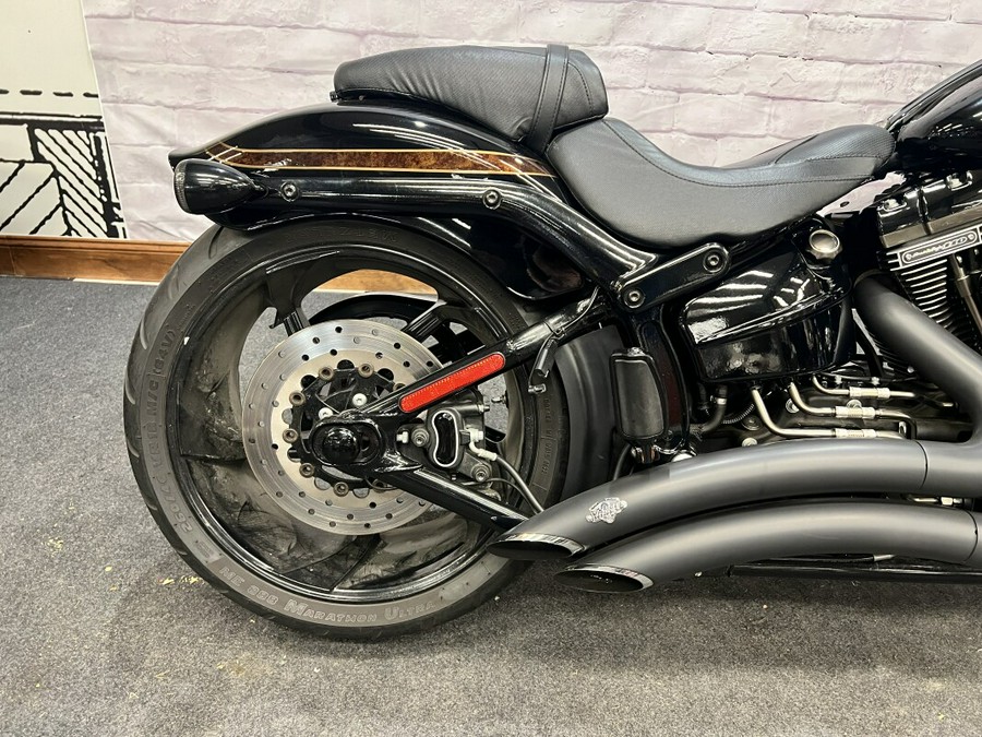 2016 Harley-Davidson® CVO™ Pro Street Breakout® Starfire Black FXSE