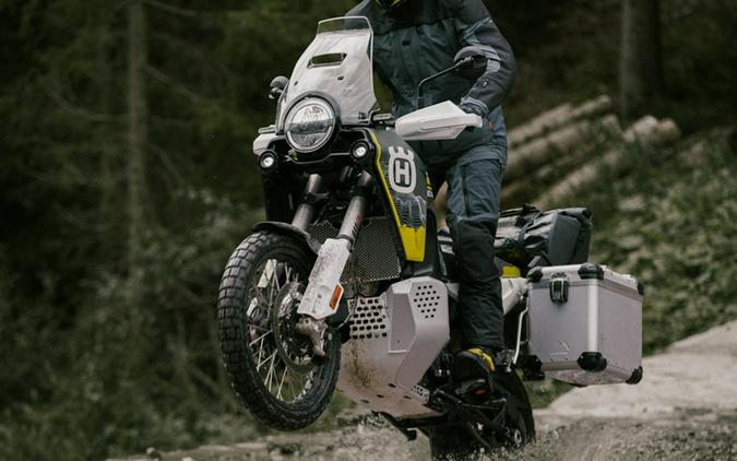 2025 Husqvarna Norden 901 Expedition - H895669G