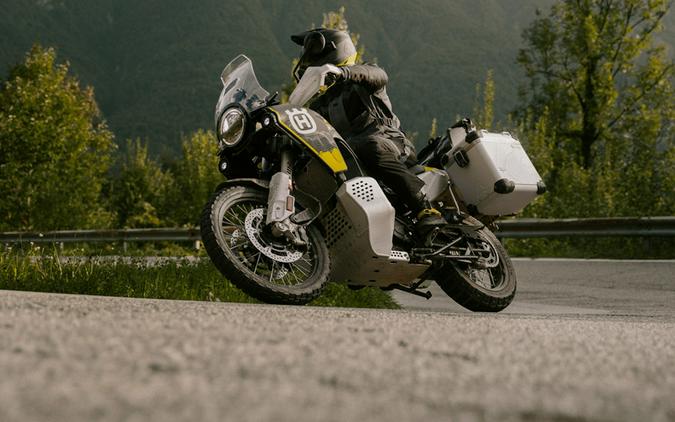 2025 Husqvarna Norden 901 Expedition - H895669G