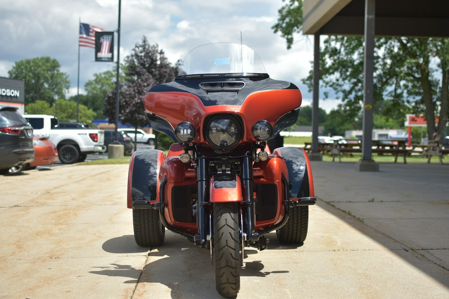 2025 Harley-Davidson Tri Glide Ultra Whiskey Fire / Vivid Black
