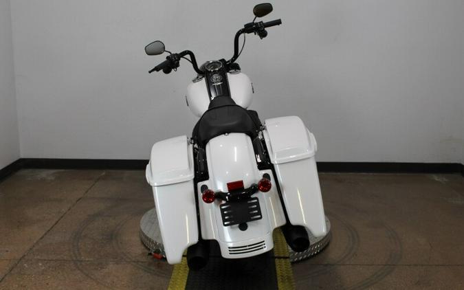 Harley-Davidson Road King Special 2024 FLHRXS 84494238 WHITE ONYX PRL