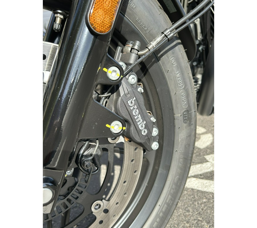 2025 Moto Guzzi V7 Stone Chrome Limited