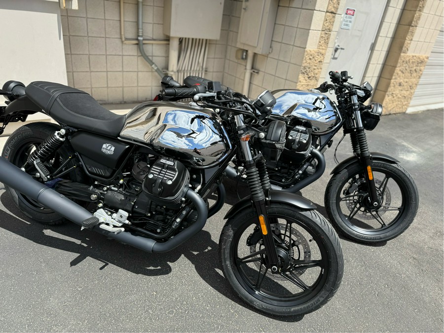 2025 Moto Guzzi V7 Stone Chrome Limited