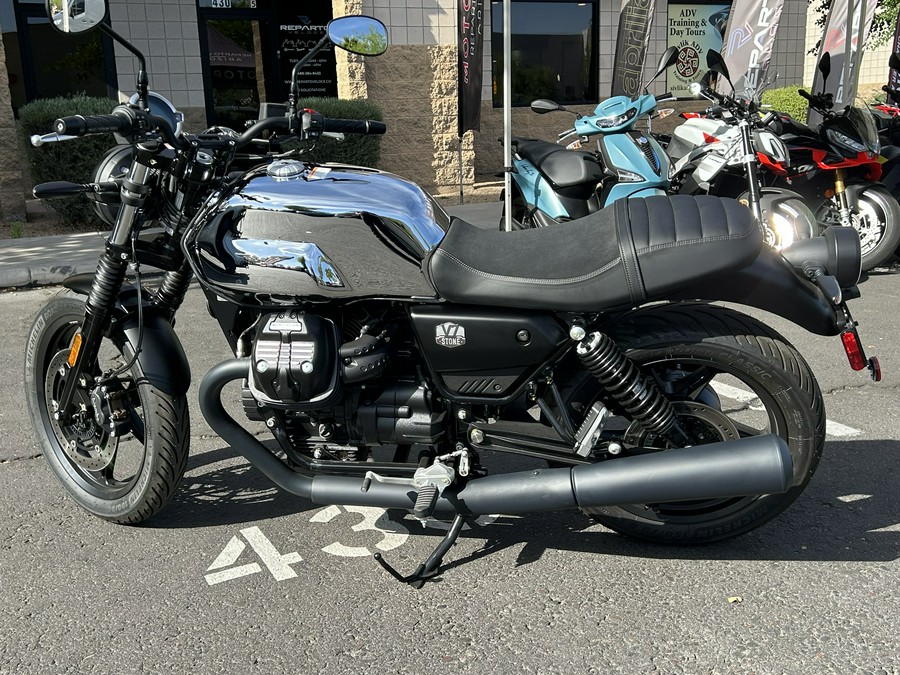 2025 Moto Guzzi V7 Stone Chrome Limited