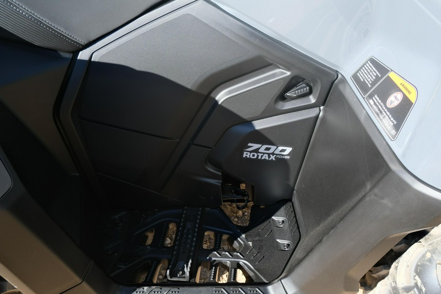 2026 CAN-AM OUTLANDER DPS 700