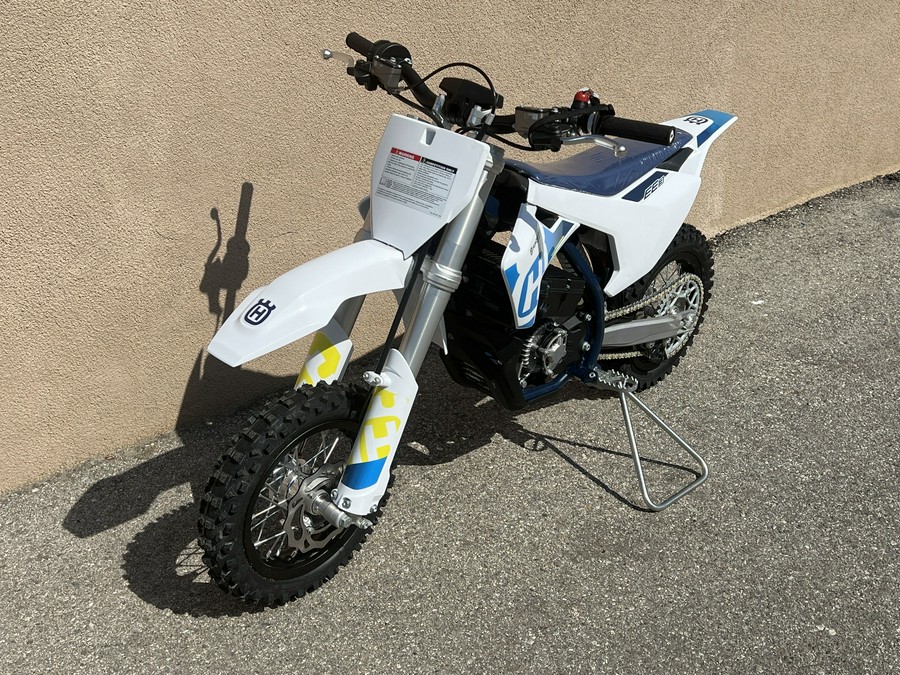 2024 HUSQVARNA EE 3