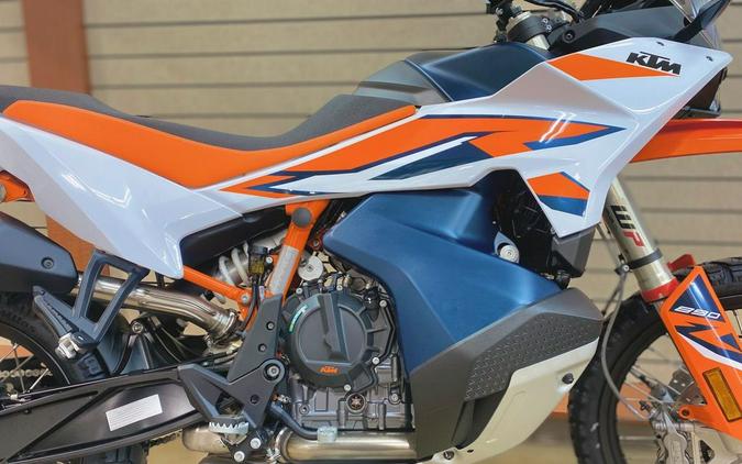 2023 KTM 890 Adventure R