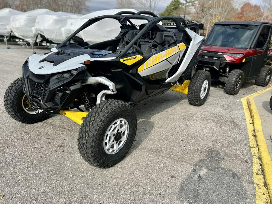 2024 Can-Am® Maverick R 999T DCT