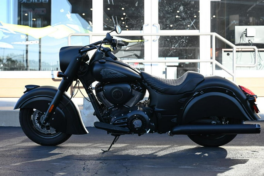 2019 Indian Motorcycle® Chief Dark Horse® Thunder Black Smoke