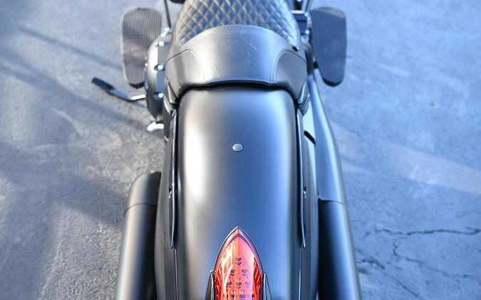 2019 Indian Motorcycle® Chief Dark Horse® Thunder Black Smoke