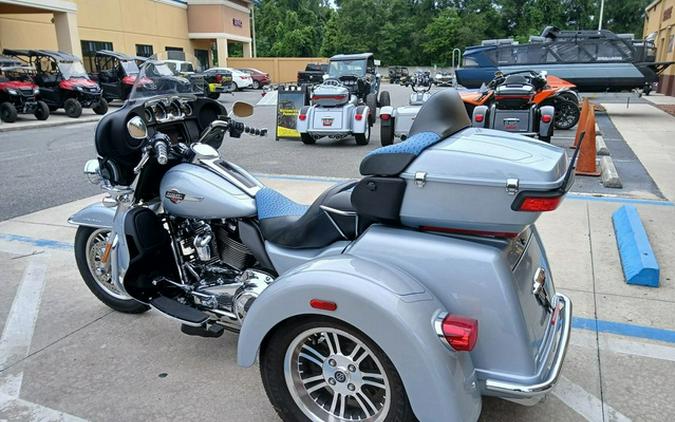 2023 Harley-Davidson Trike FLHTCUTG - Tri Glide Ultra