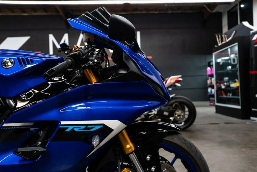 2025 YZF-R7 - Yamaha