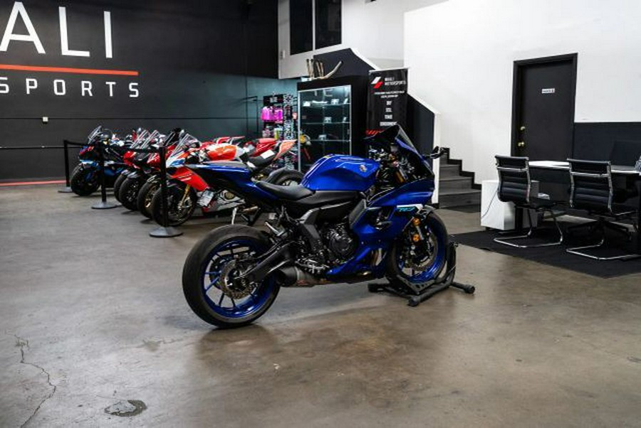 2025 YZF-R7 - Yamaha