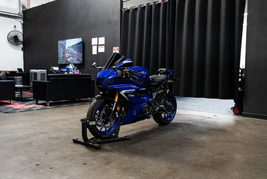 2025 YZF-R7 - Yamaha