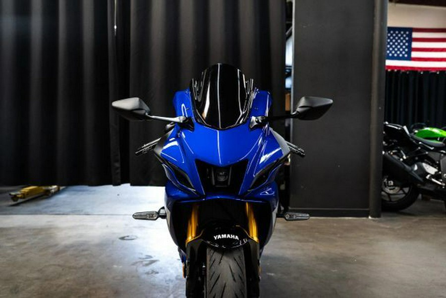 2025 YZF-R7 - Yamaha