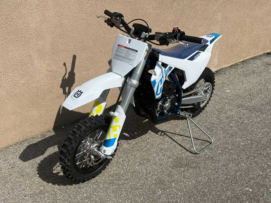 2024 HUSQVARNA EE 3