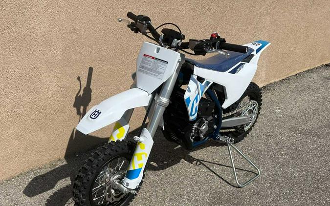 2024 HUSQVARNA EE 3