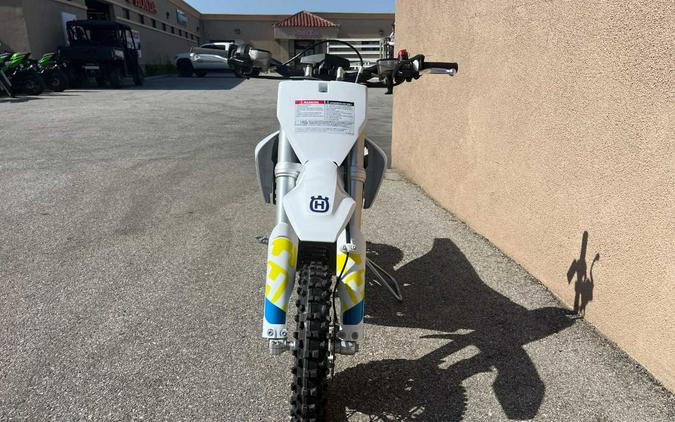 2024 HUSQVARNA EE 3