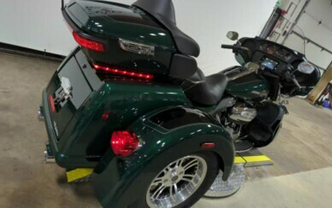 2024 Harley-Davidson Tri Glide Ultra Alpine Green / Vivid Black