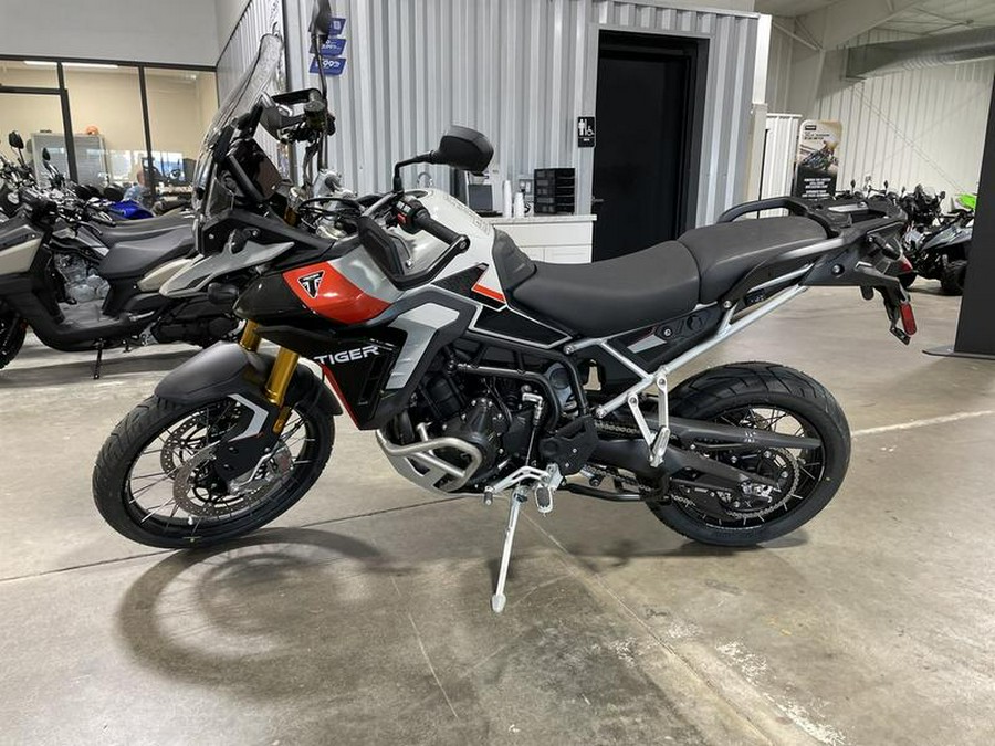 2024 Triumph Tiger 900 Rally Pro Ash Grey / Intense Orange