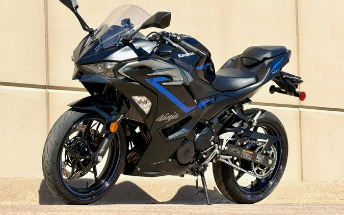 2025 Kawasaki Ninja 500 ABS