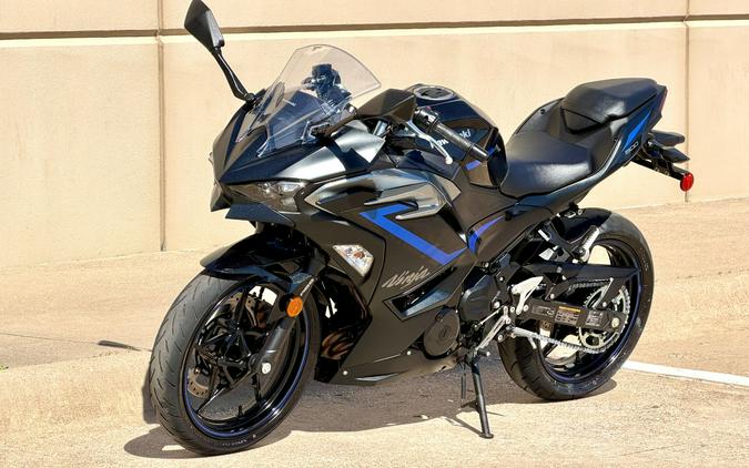 2025 Kawasaki Ninja 500 ABS