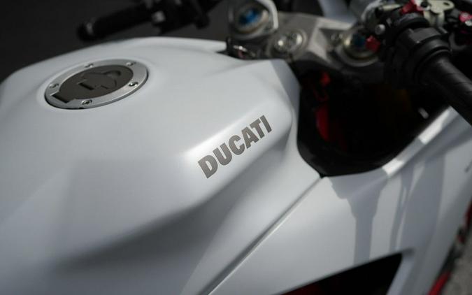2018 Ducati SuperSport S White Silk