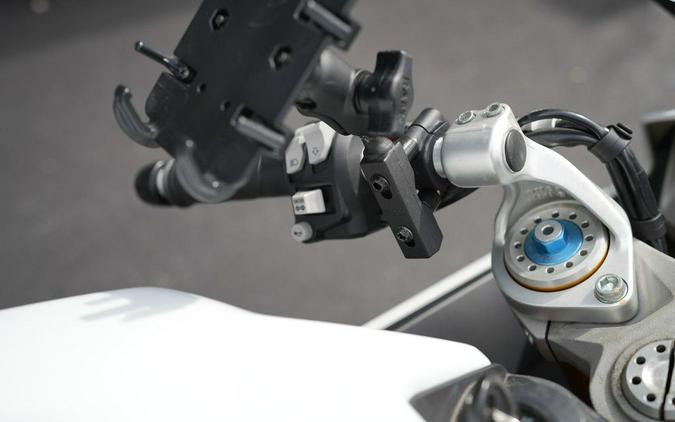 2018 Ducati SuperSport S White Silk