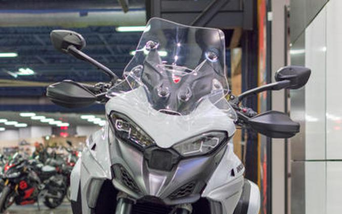 2023 Ducati Multistrada V4S Iceberg White - Spoked Wheels