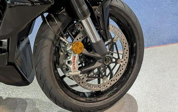2025 Ducati Diavel V4 Thrilling Black