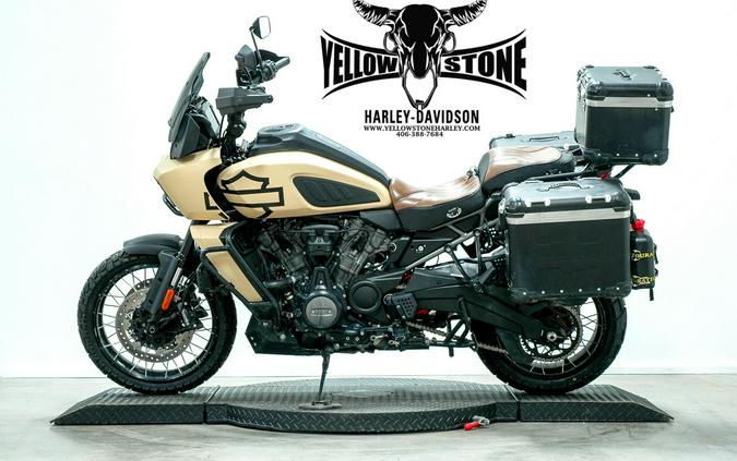 2022 Harley-Davidson® Pan America™ 1250 Special Sand Camo Denim