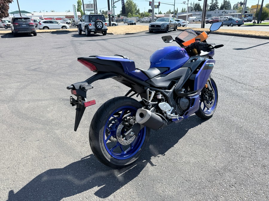 2025 Yamaha YZF-R3